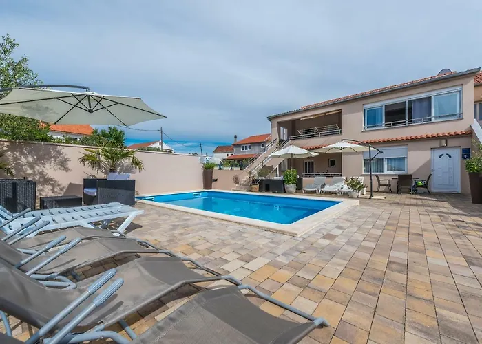 A&a * بيبينيا