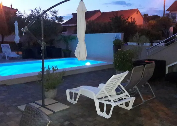 Apartment A&a